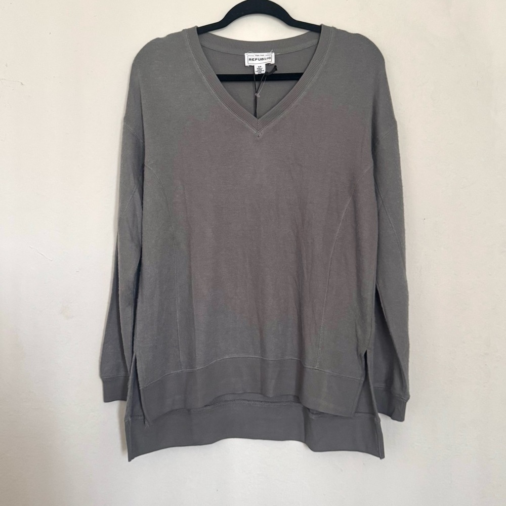 NWT For The Republic Oversized V-Neck Sweater